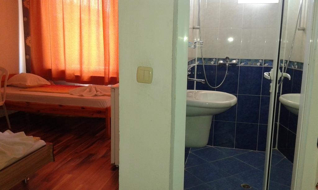 Zora Guest House Primorsko Camera foto