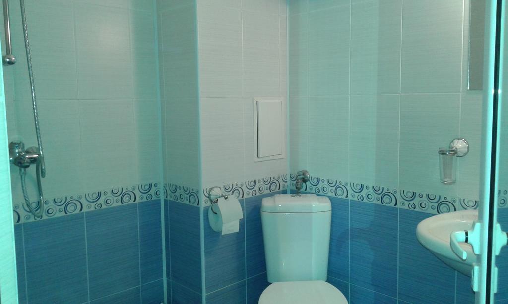 Zora Guest House Primorsko Esterno foto