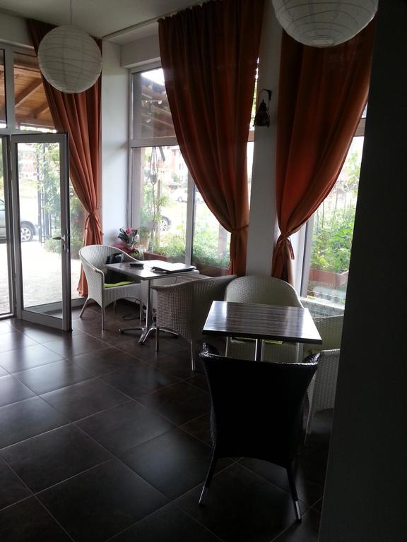 Zora Guest House Primorsko Esterno foto