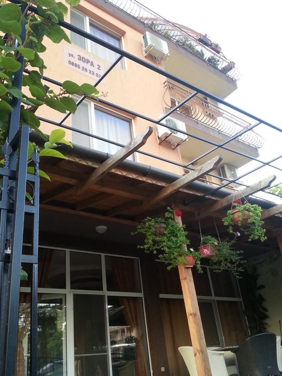 Zora Guest House Primorsko Esterno foto